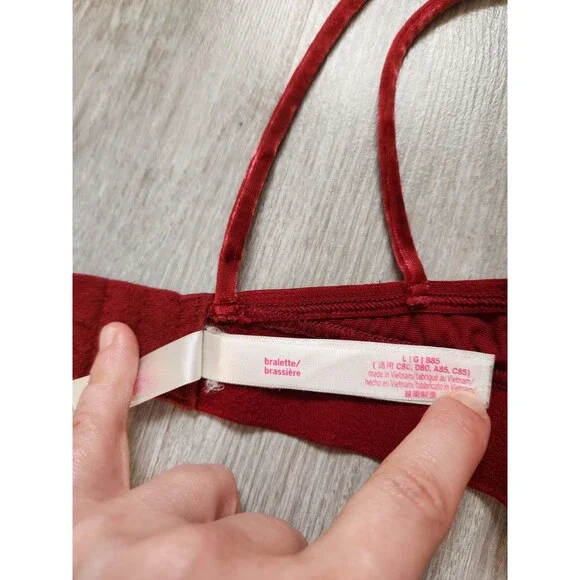 PINK Victoria’s Secret Velvet Bralette L Red Strappy Back Wireless Bra EUC - Picture 6 of 7